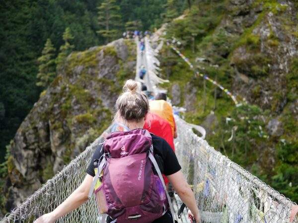Abenteuer Nepal: Wo Gipfelglück auf Buddha trifft