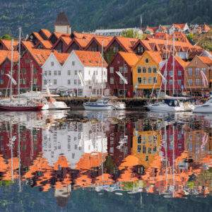 Abenteuer Südnorwegen: Roadtrip zu Fjorden & Wasserfällen