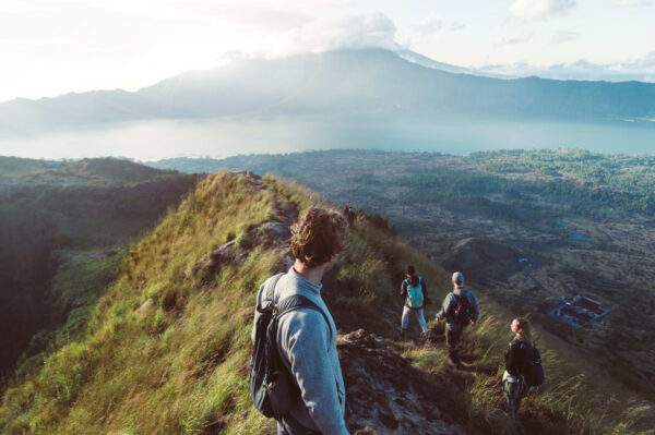 Bali with Friends: Vom Beach Life zum Sunrise Hike