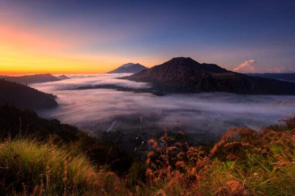 Dubai & Bali: Von der Skyline zum Sunrise Hike