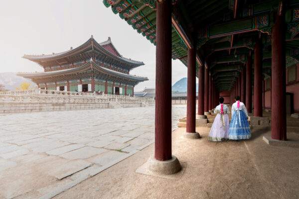 Südkorea by Train: Von Skylines & Tempeln ins Nature Adventure